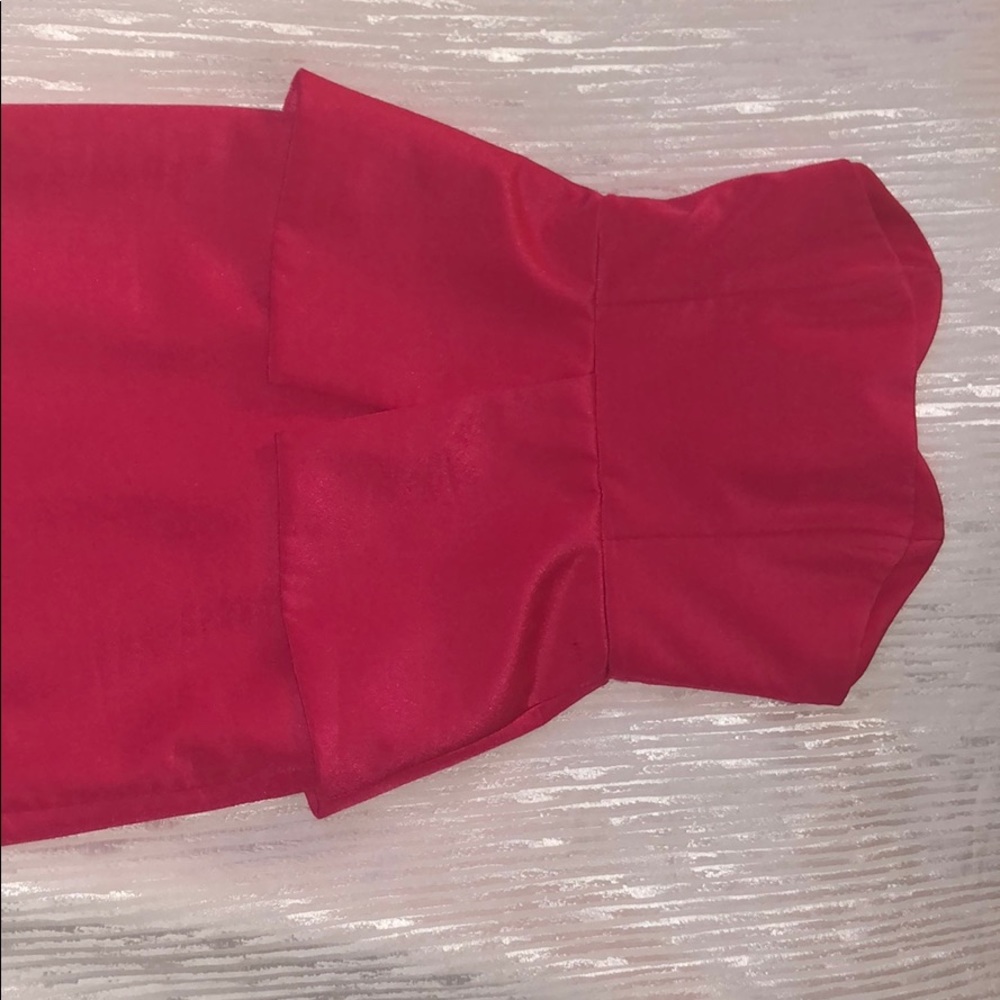 Trendy fucsia strapless dress